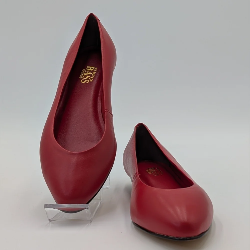 NWOB B.H. Bass & Co. Red Susan Leather Ballet Flats Women Size 7.5 M